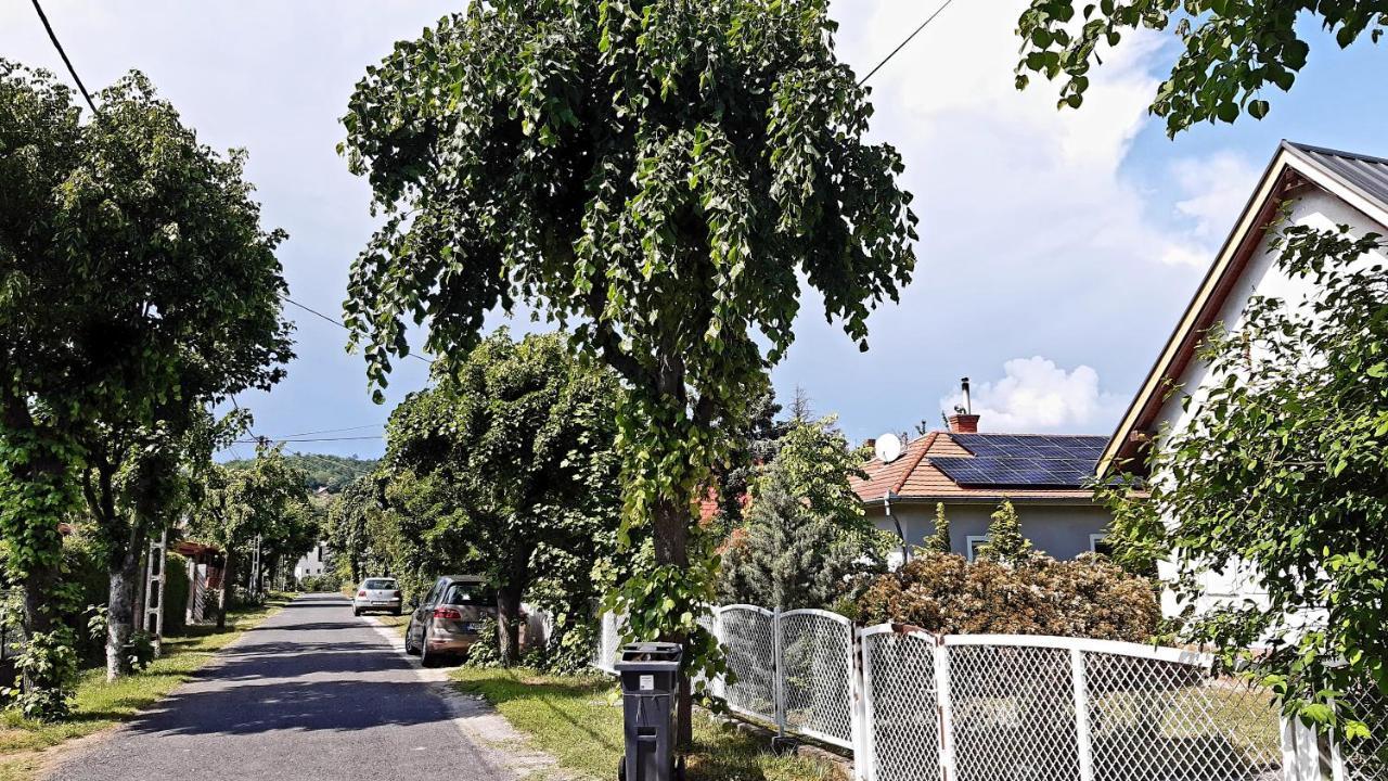 Szalakóta Ház Vila Balatongyörök Exterior foto